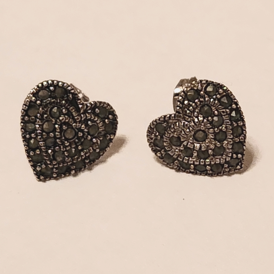 New Chapal Zenray Nf Silver Plated Marcasite Heart Shape Earrings 11mm